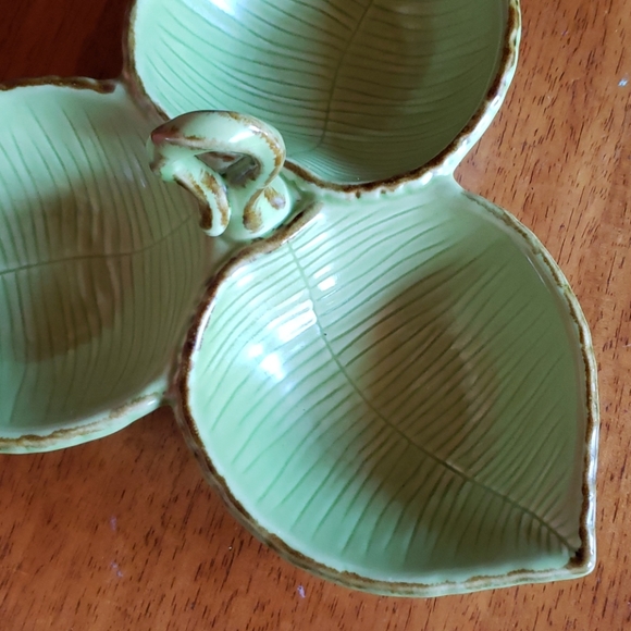 Pottery Barn Ceramic Divided Bowl/Dish. - Picture 2 of 5